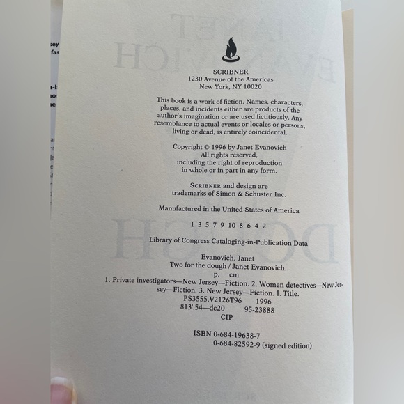 Two for the Dough by Janet Evanovich (1996, Hardcover, Autographed) - Picture 5 of 10